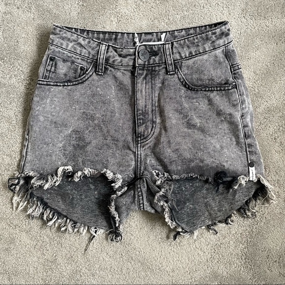 One Teaspoon High Waist Grey Society Acid Wash Fray Hem Bonita Jean Shorts Sz 26 - Picture 3 of 10